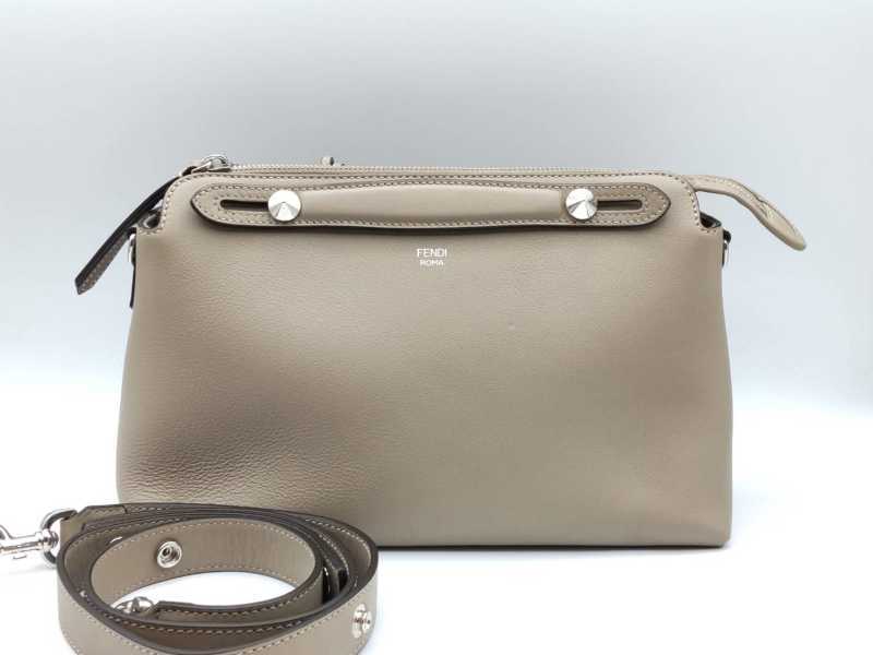 フェンディ買取 バイザウェイ 8BL124